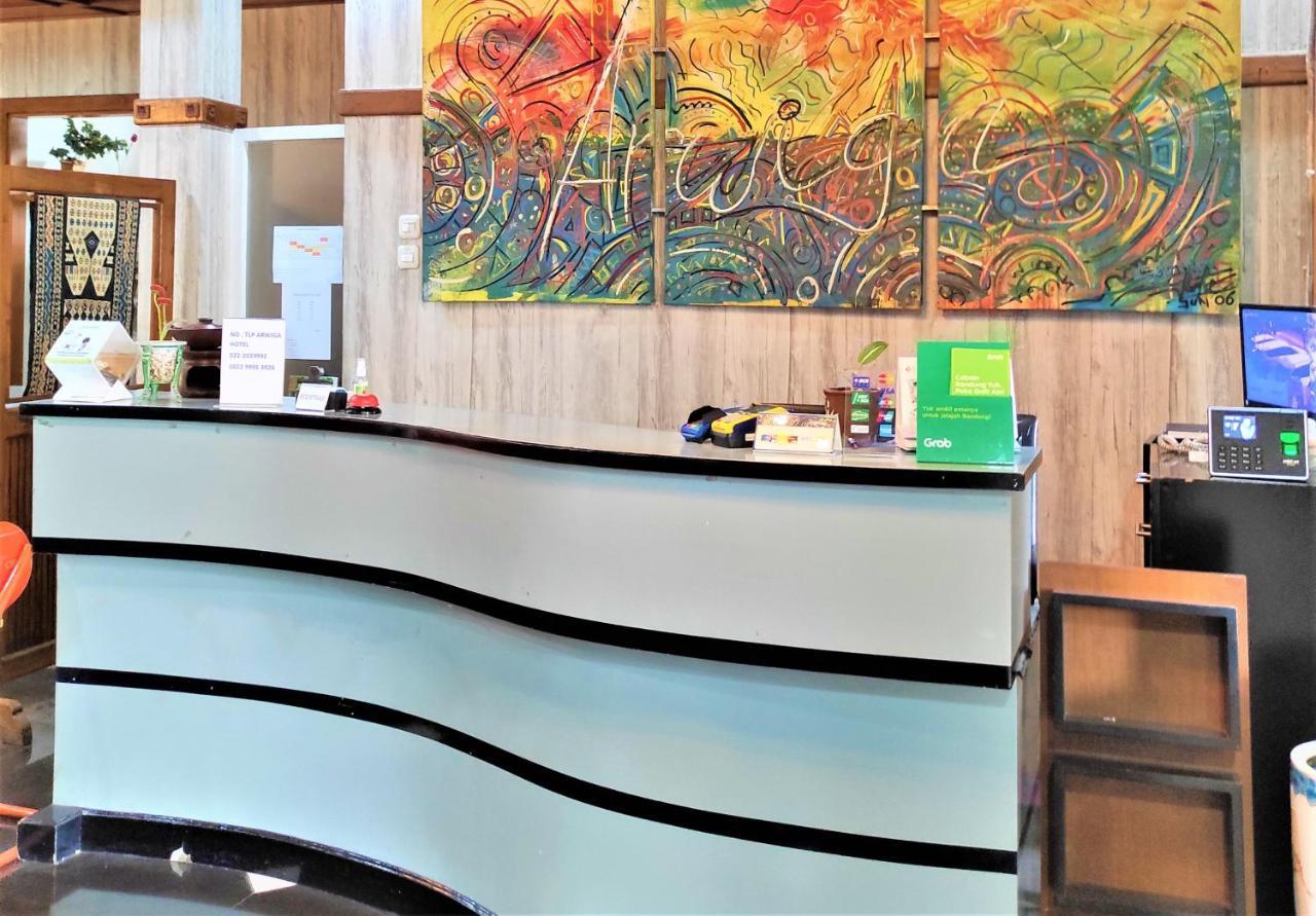 Arwiga Hotel Бандунг Екстериор снимка