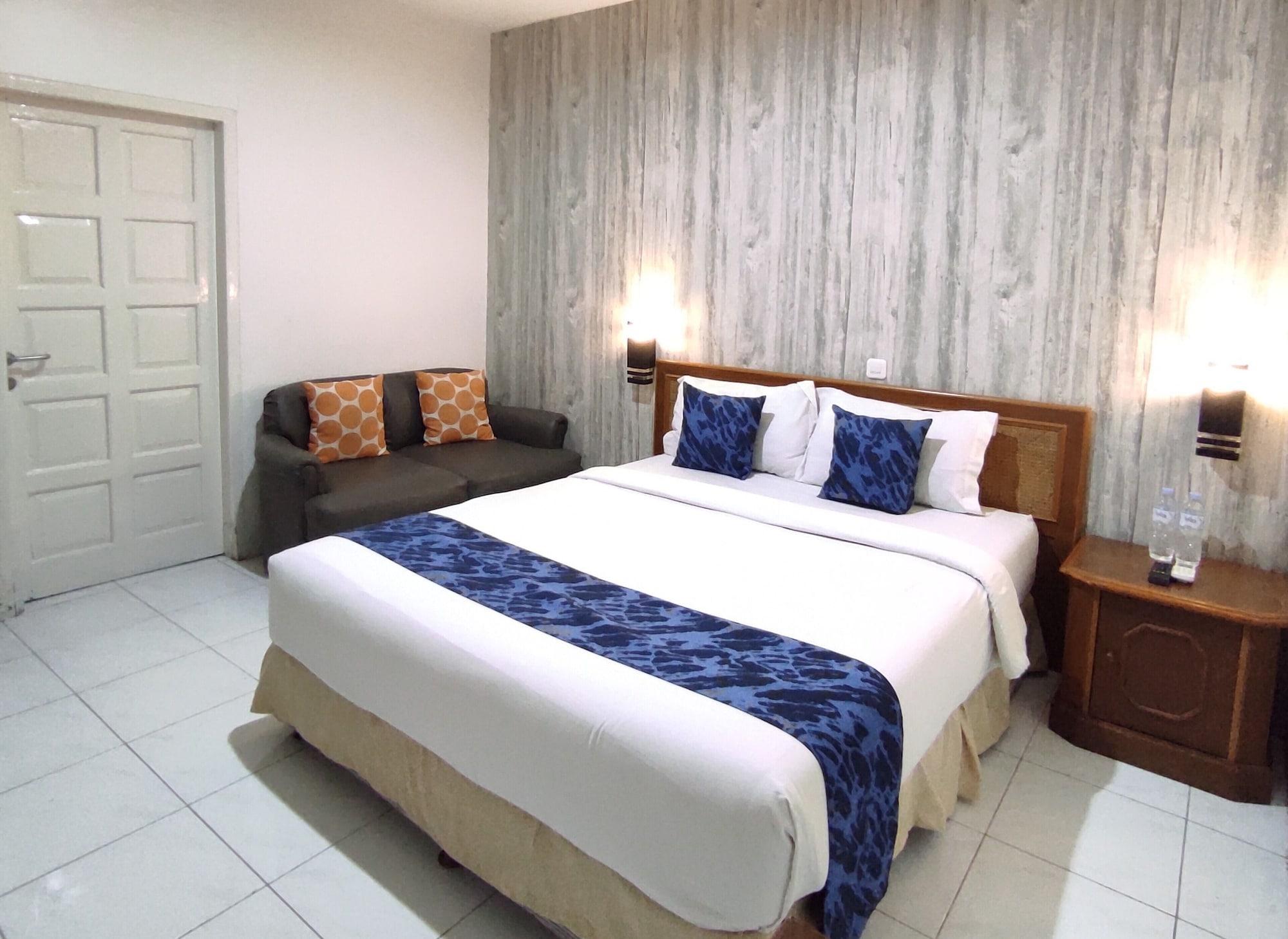 Arwiga Hotel Бандунг Екстериор снимка